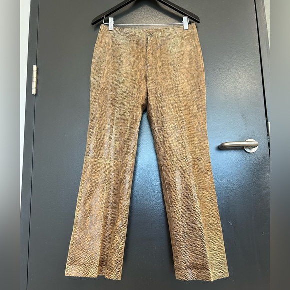 Vintage leather snakeskin size 6 (tag 9 but not a 9) cropped wider leg pants EUC - Picture 14 of 16
